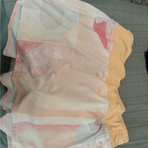 Lululemon size 6 tennis Skirt